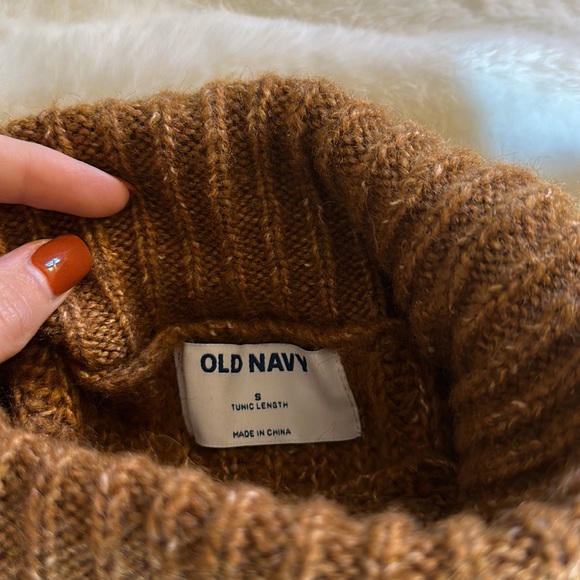 Chunky Old Navy Sweater - Picture 4 of 4